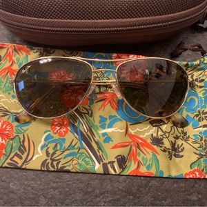 Womens Maui Jim Aviator sunglasses